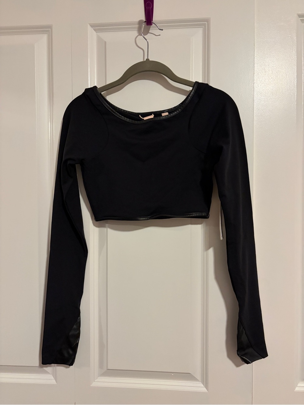 Bloch long sleeve crop too